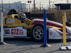 ついにレーシングスクールが舞洲で開講!